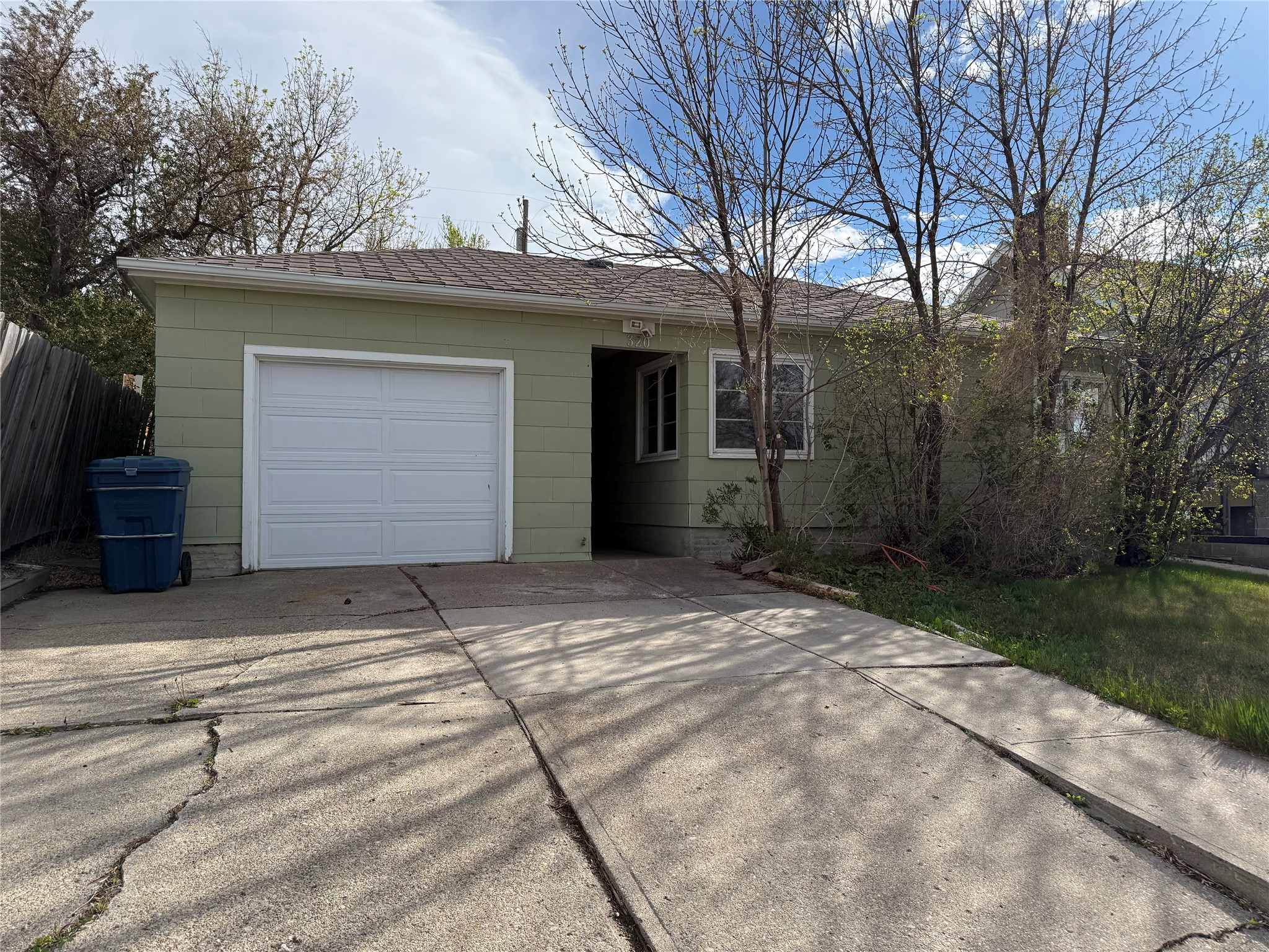 320 2nd Street S Property Photo 1