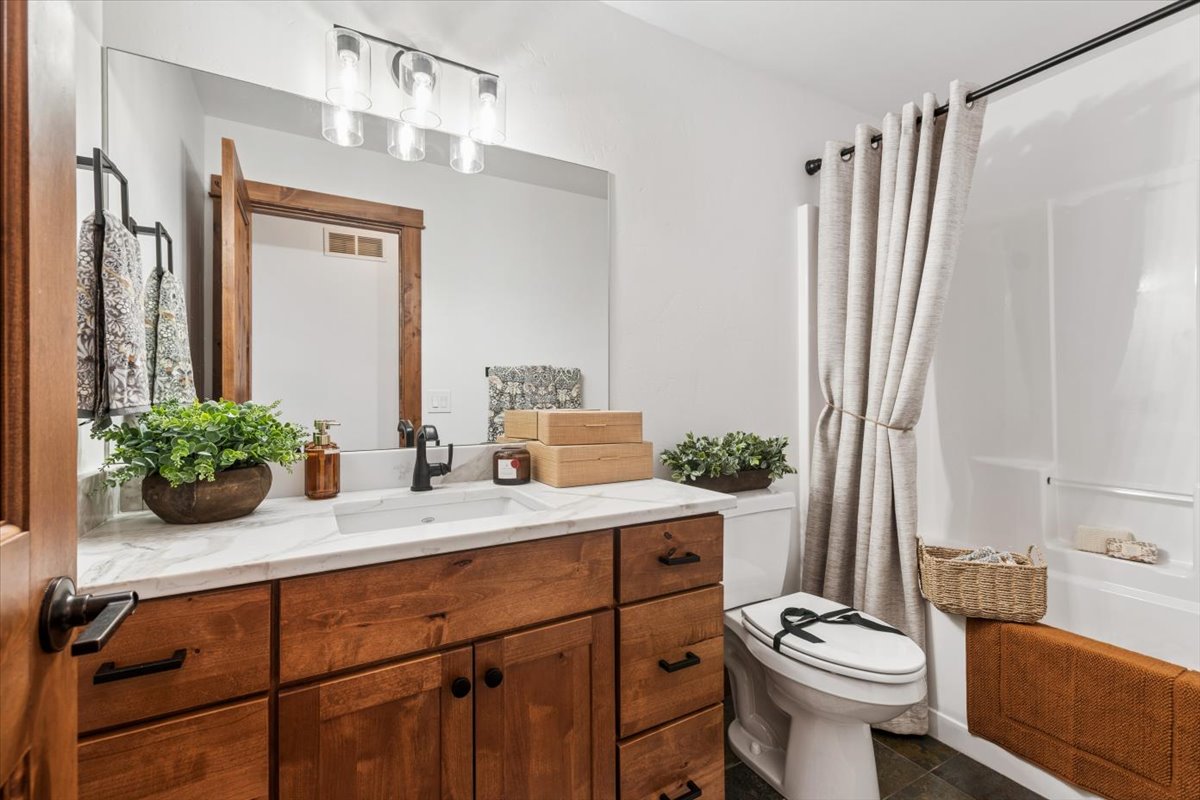 4 Swift Creek Lane Property Photo 23