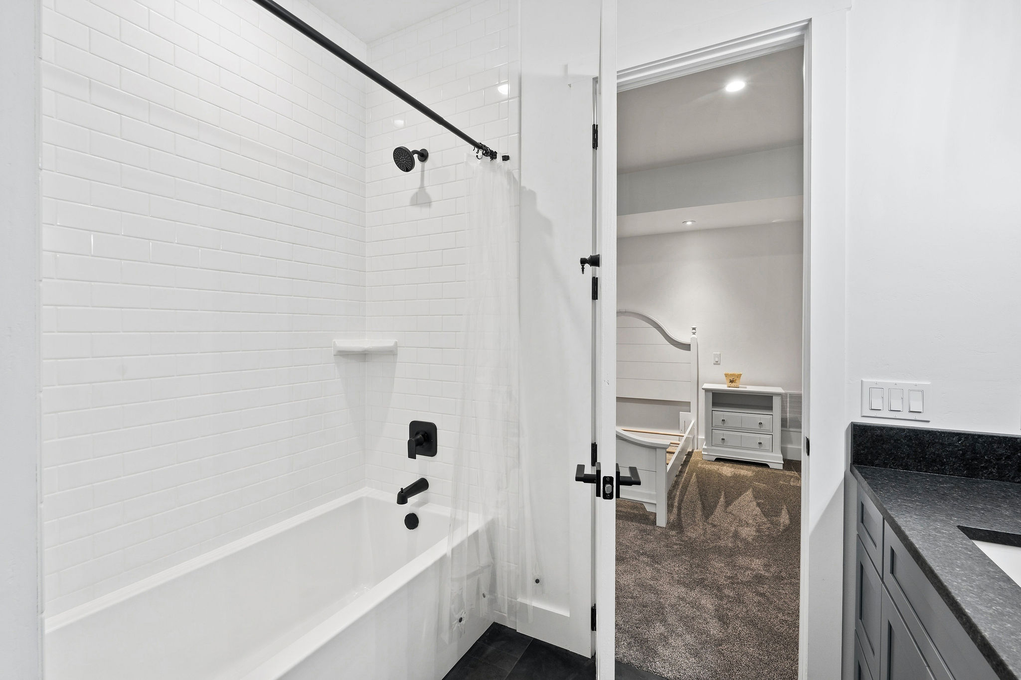 14051 Big Rock Way Property Photo 58