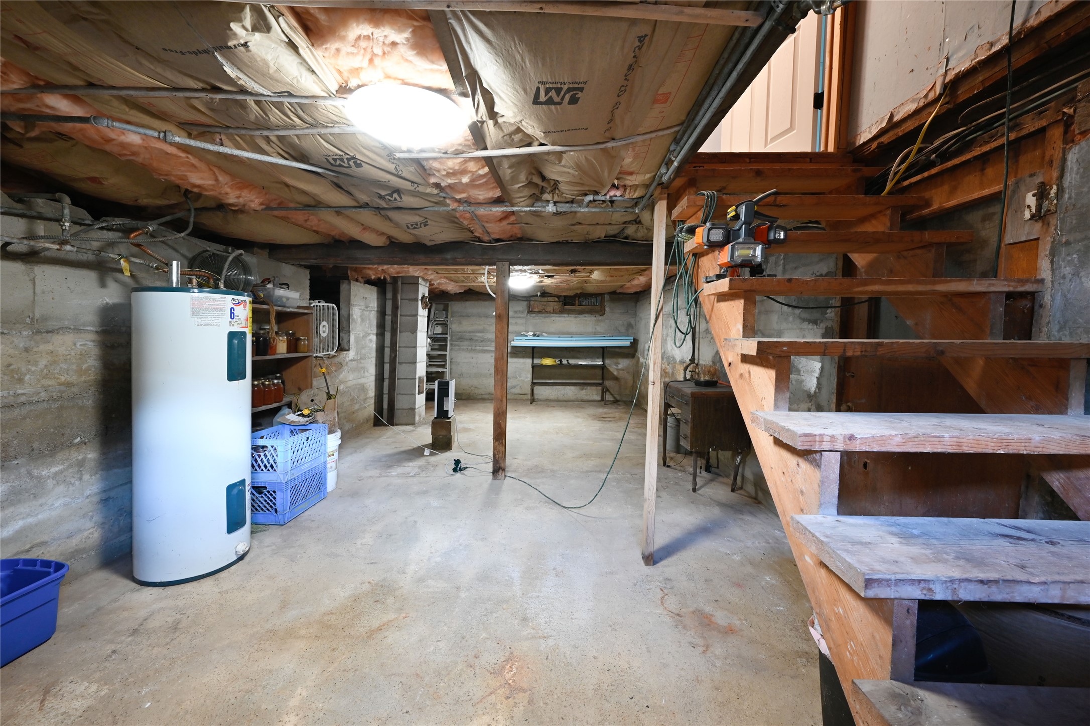 608 Noxon Avenue Property Photo 43