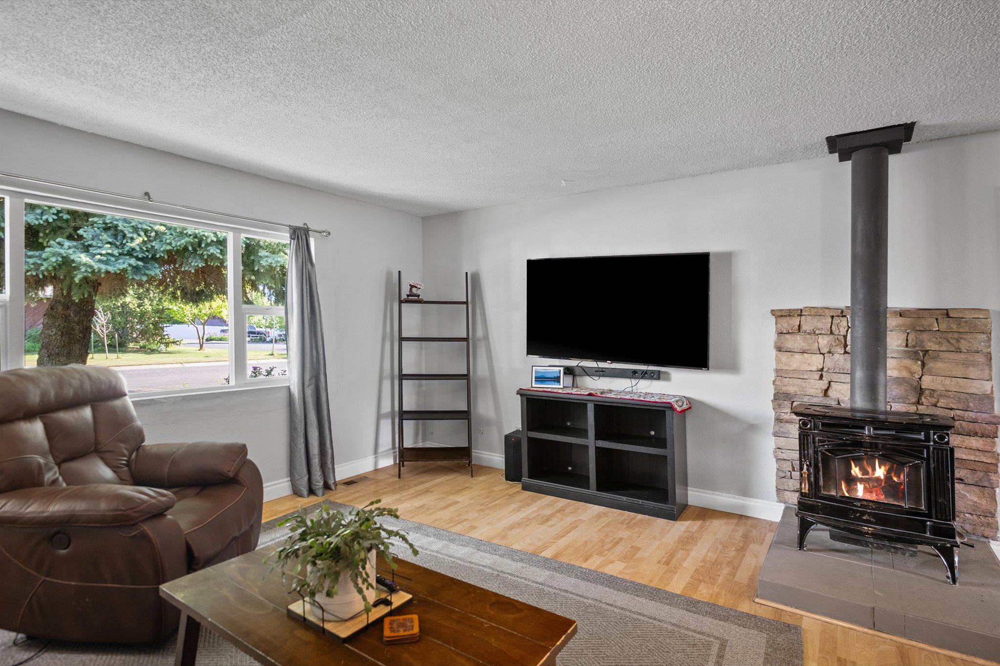 1497 Otter Road Property Photo 5