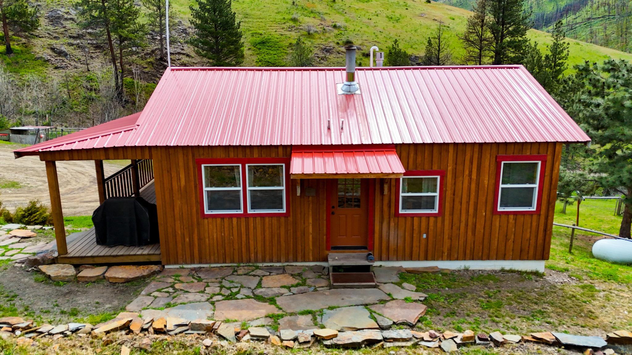 407 Mclaughlin Creek Road Property Photo 8
