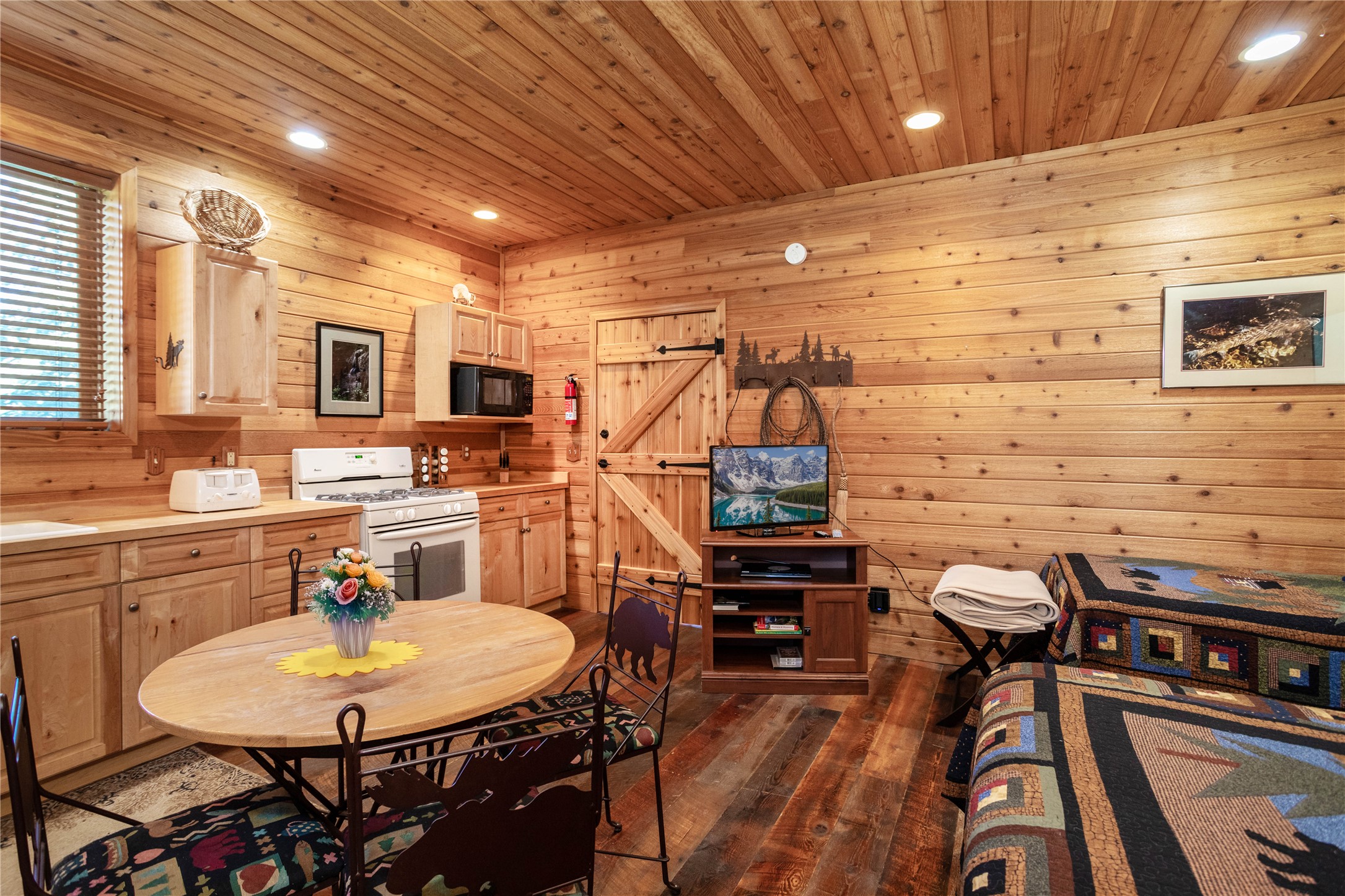 13518 Sylvan Drive Property Photo 30