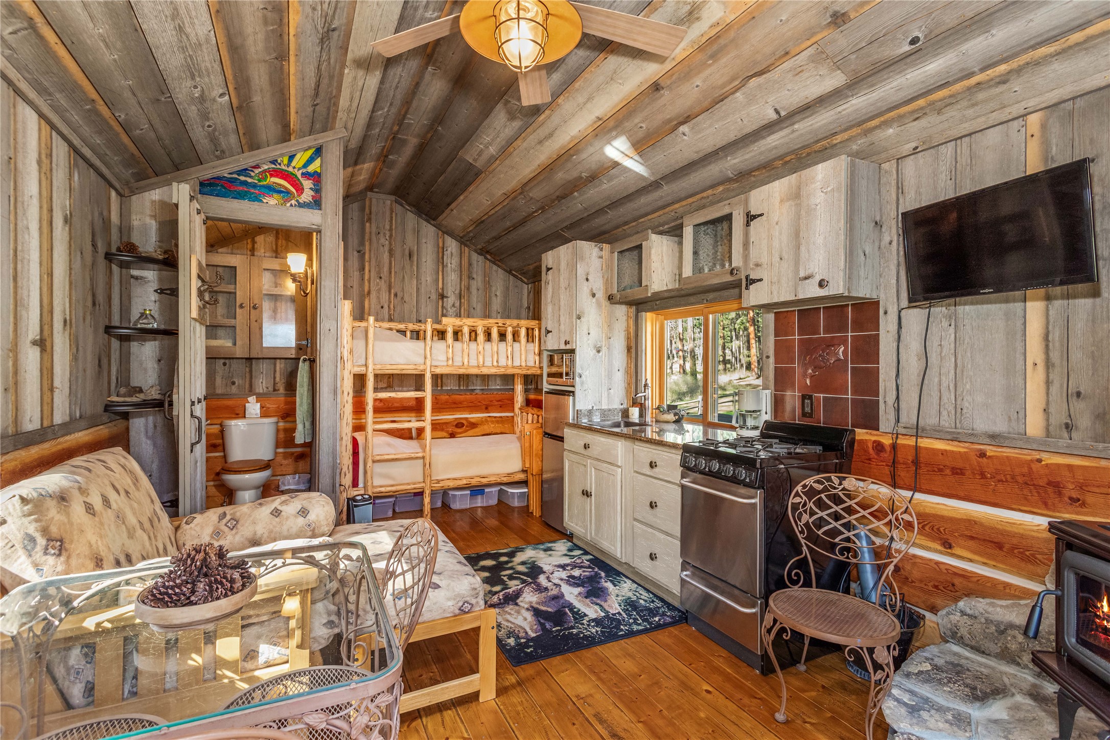 13518 Sylvan Drive Property Photo 47