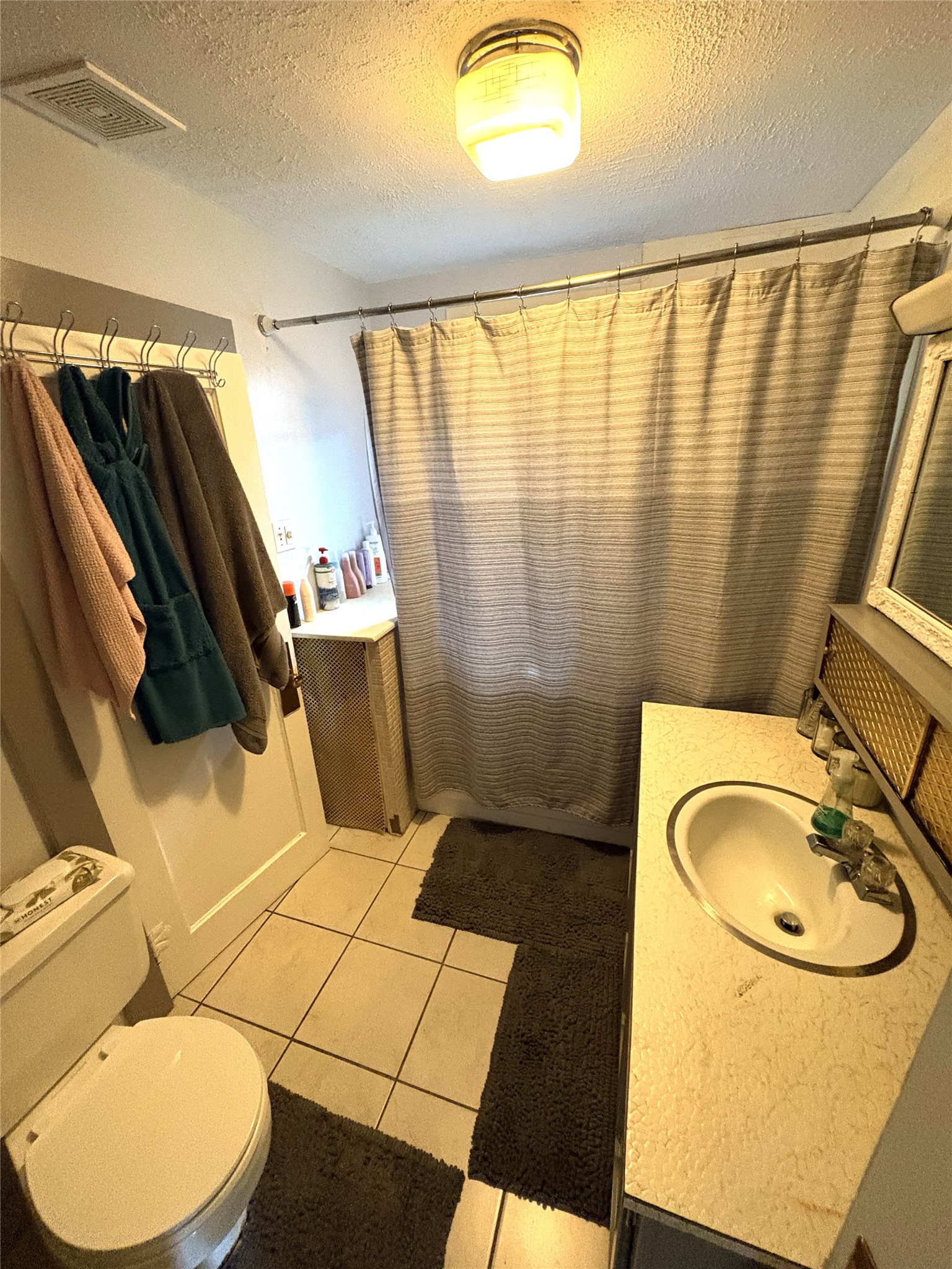 1201 Leslie Avenue Property Photo 11