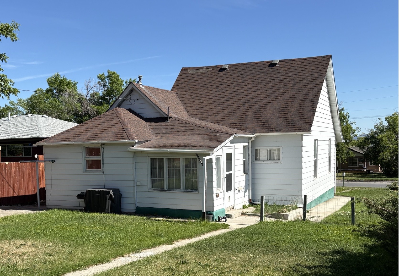 1201 Leslie Avenue Property Photo 16