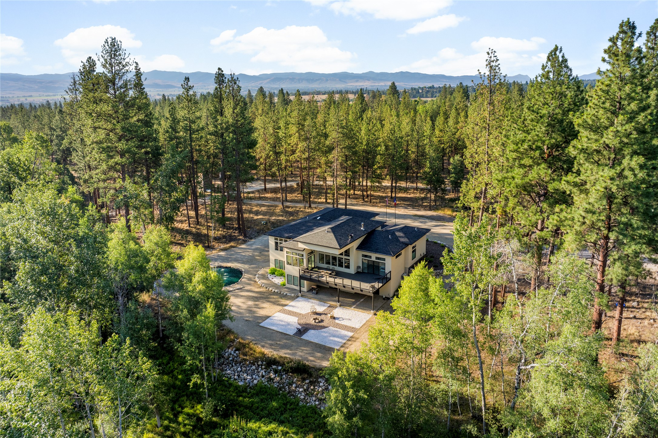829 Pheasant Run Property Photo 48