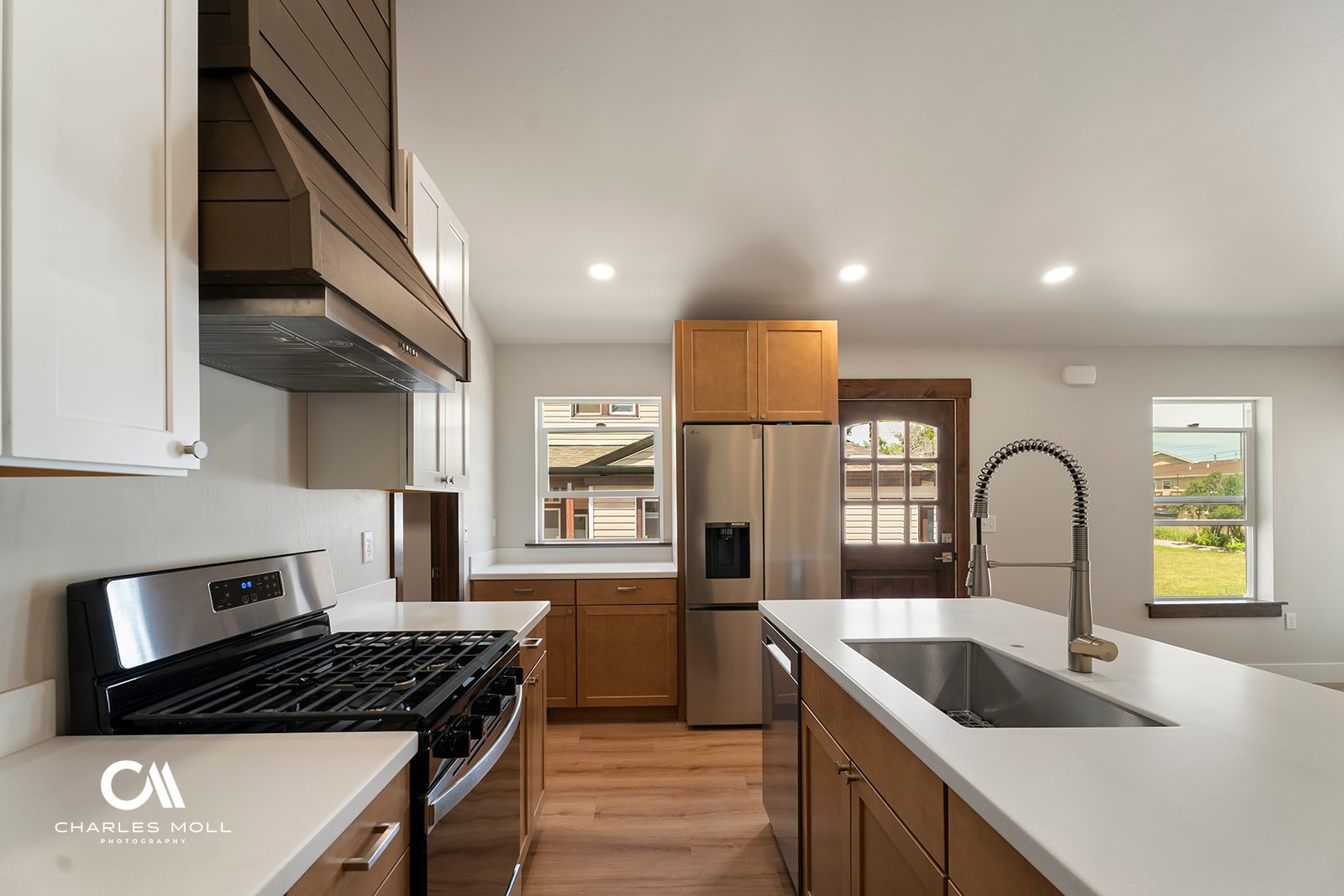 720 Elm Street Property Photo 12