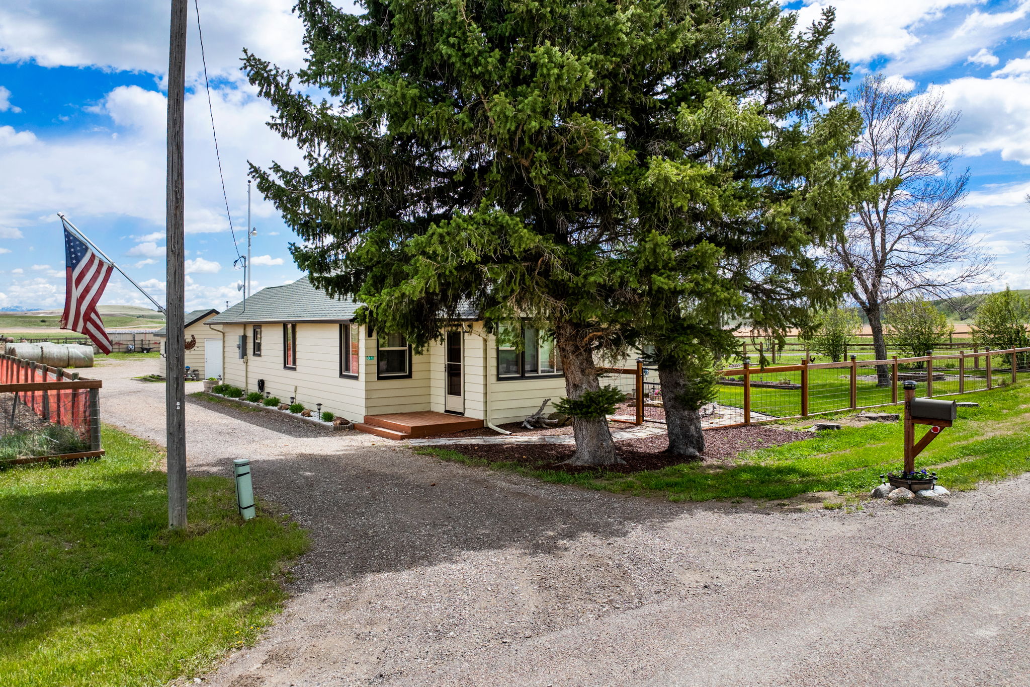 81 Eaton Avenue Property Photo 1