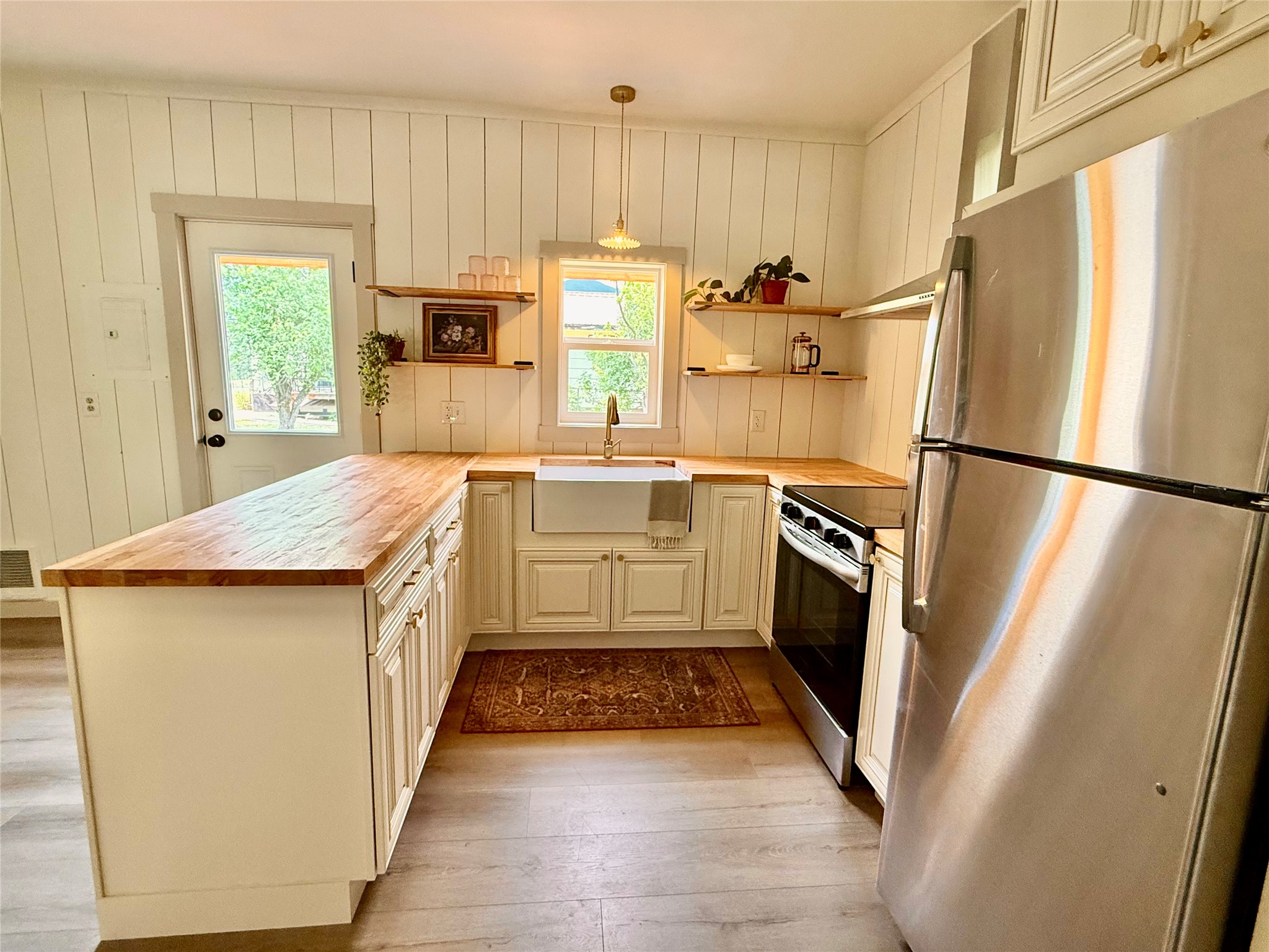 514 E Haley Avenue Property Photo 10