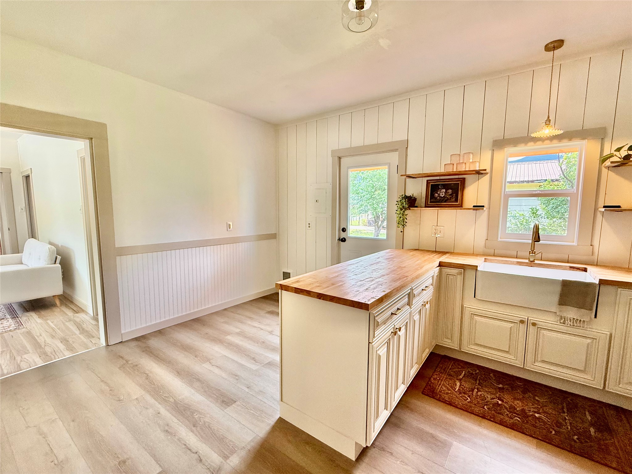 514 E Haley Avenue Property Photo 11