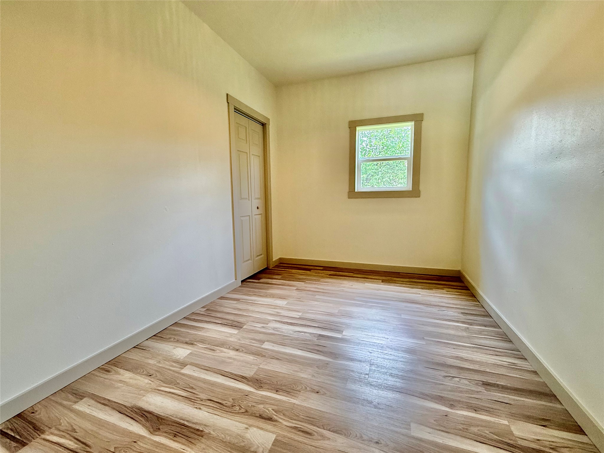 514 E Haley Avenue Property Photo 26