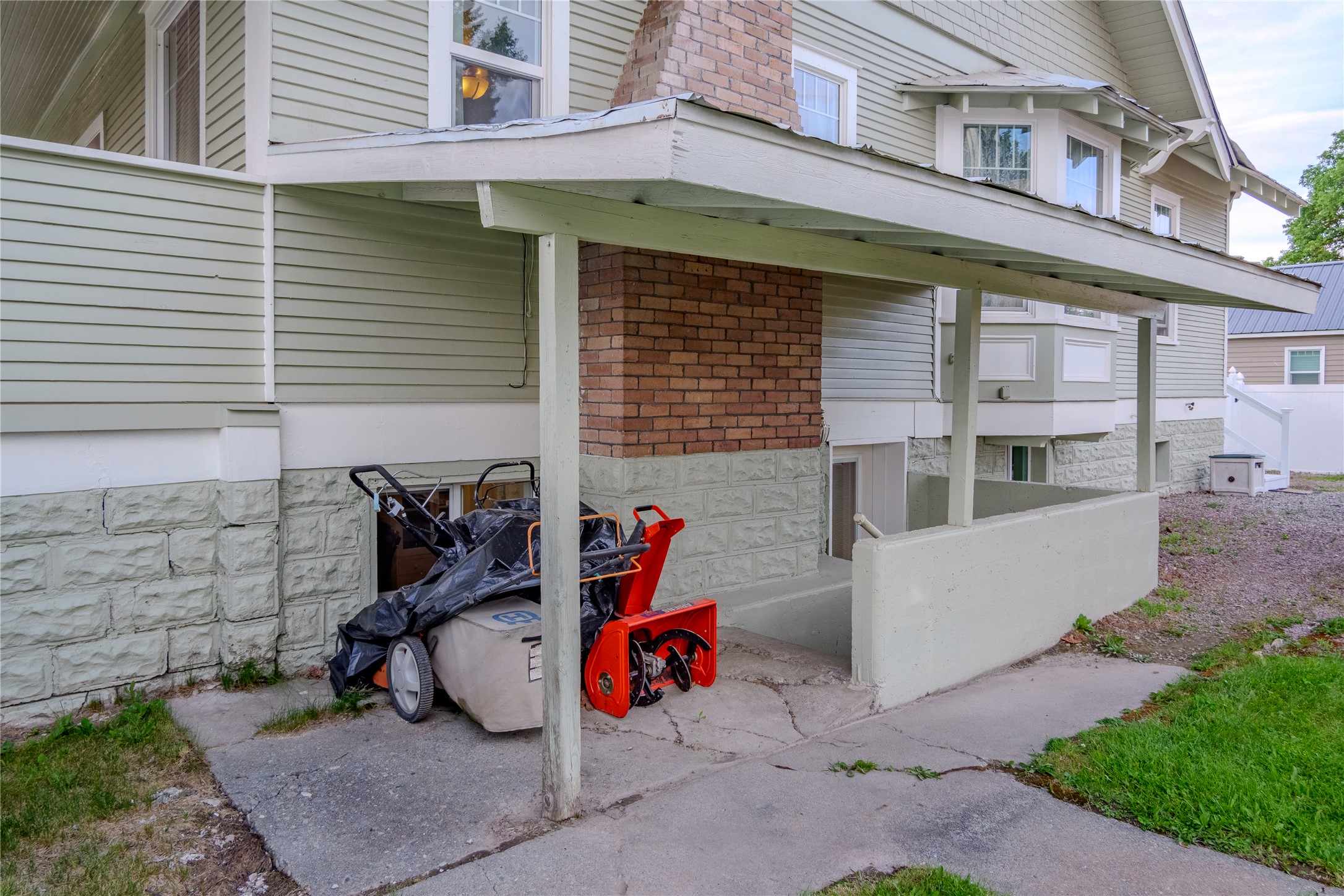 118 E Lincoln Boulevard Property Photo 61
