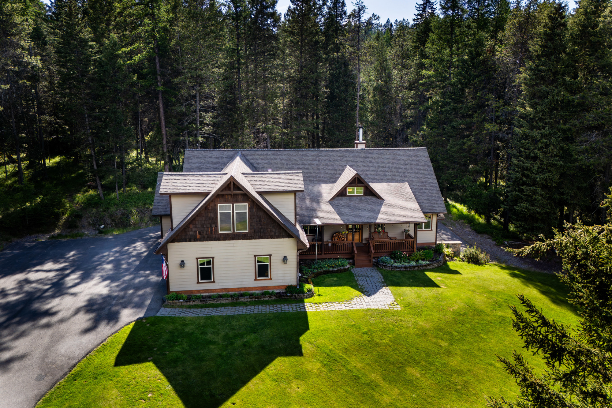 111 Wagon Wheel Road Property Photo 2