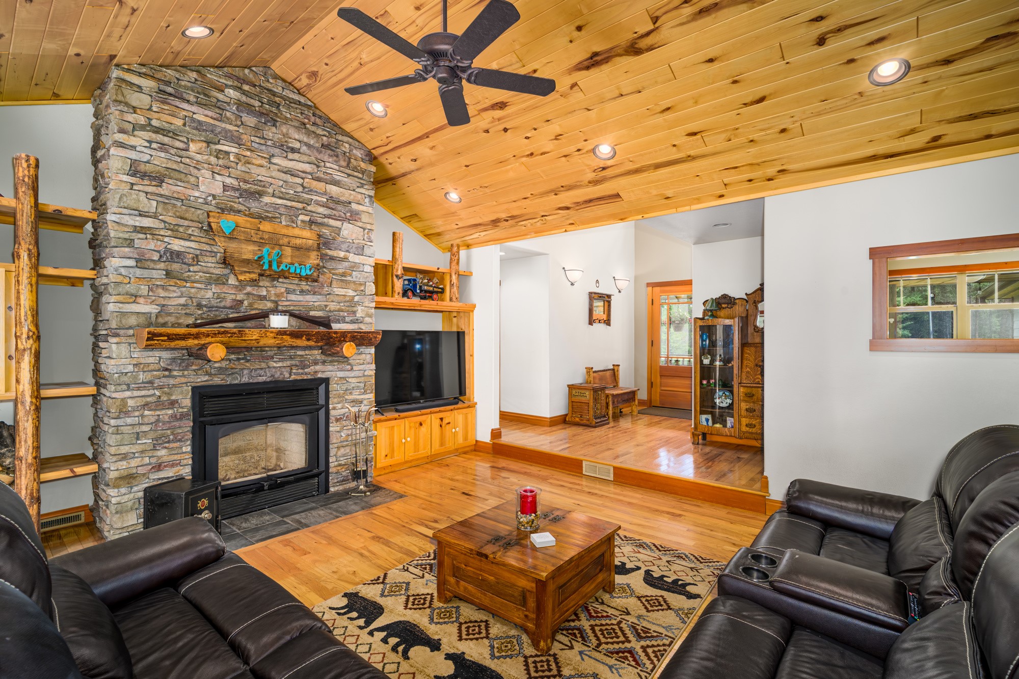 111 Wagon Wheel Road Property Photo 9