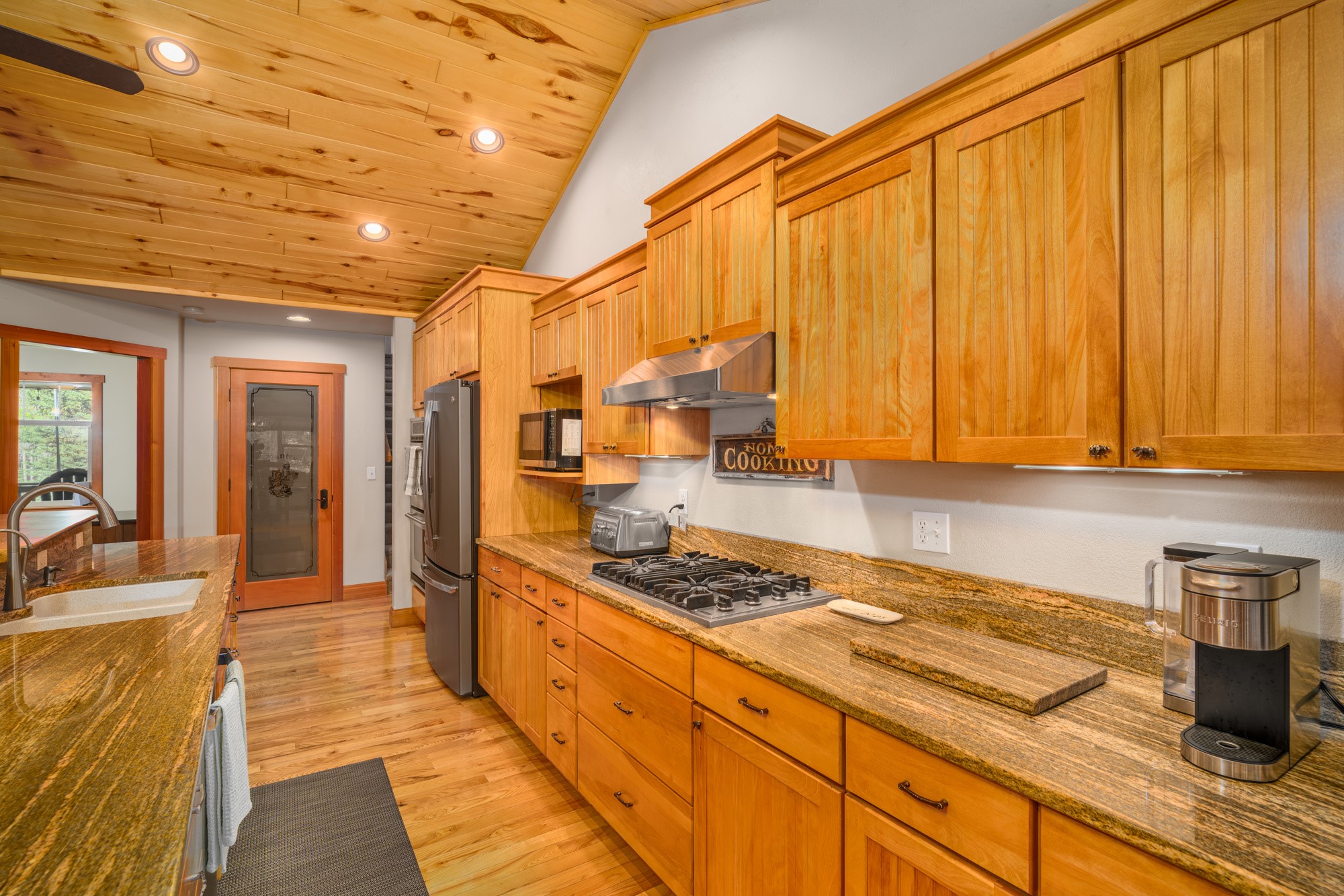 111 Wagon Wheel Road Property Photo 12