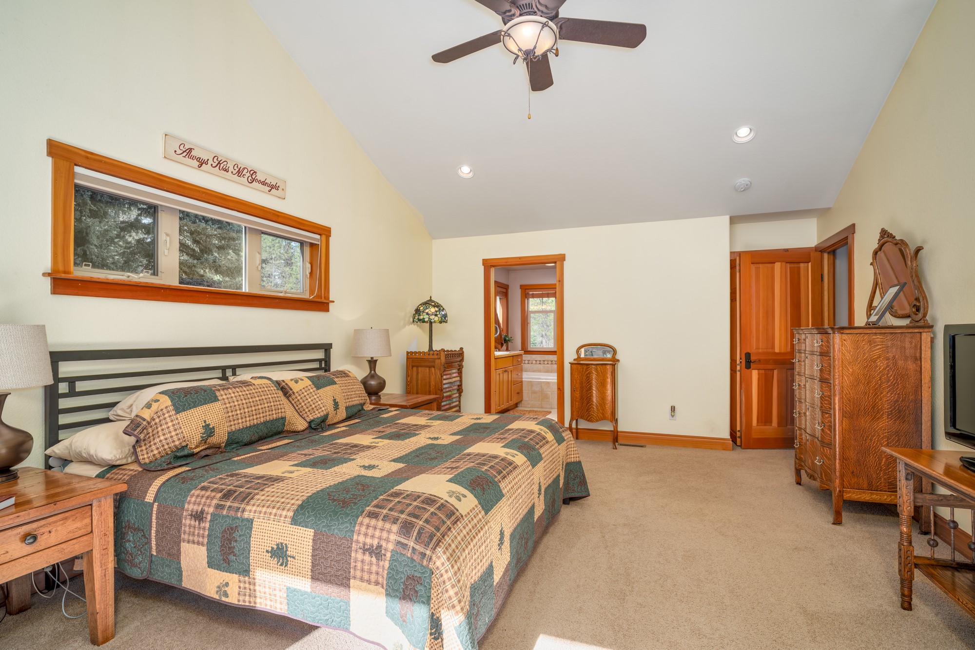 111 Wagon Wheel Road Property Photo 14