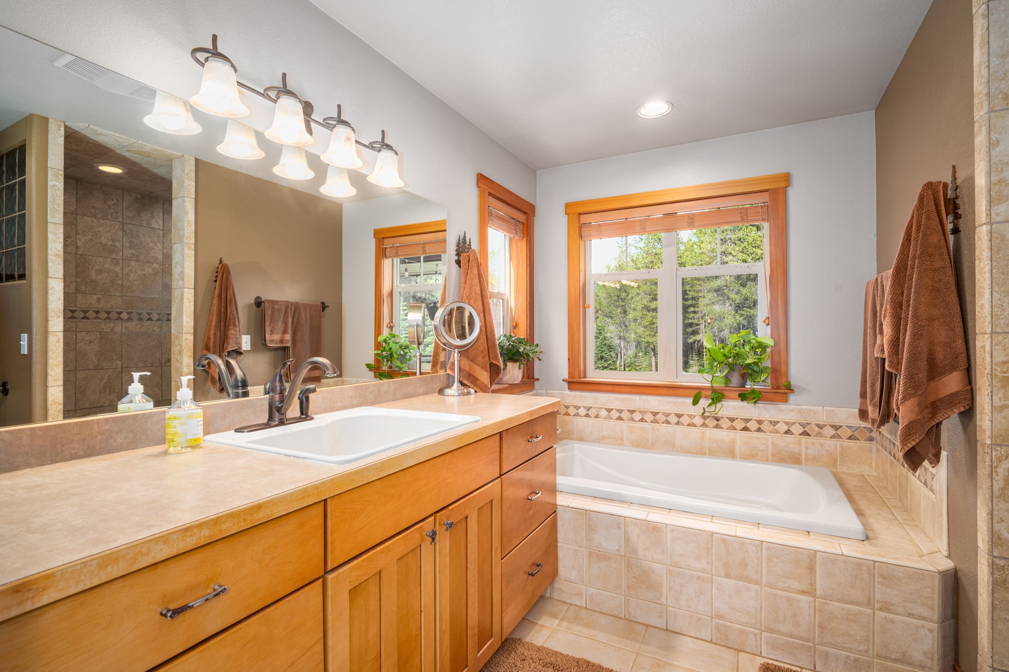 111 Wagon Wheel Road Property Photo 16