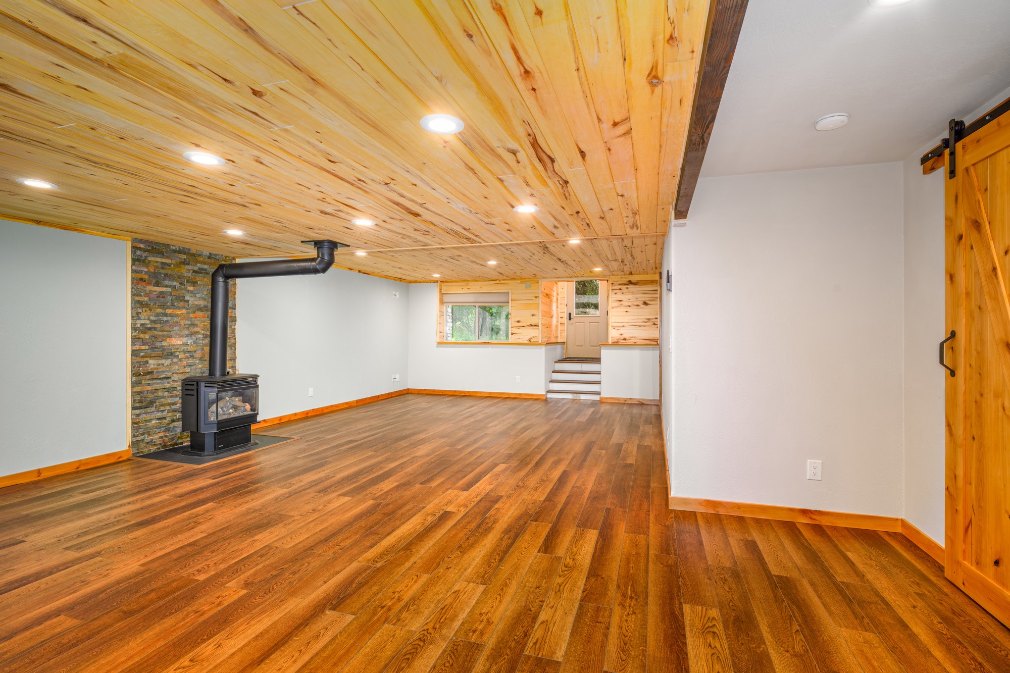111 Wagon Wheel Road Property Photo 25