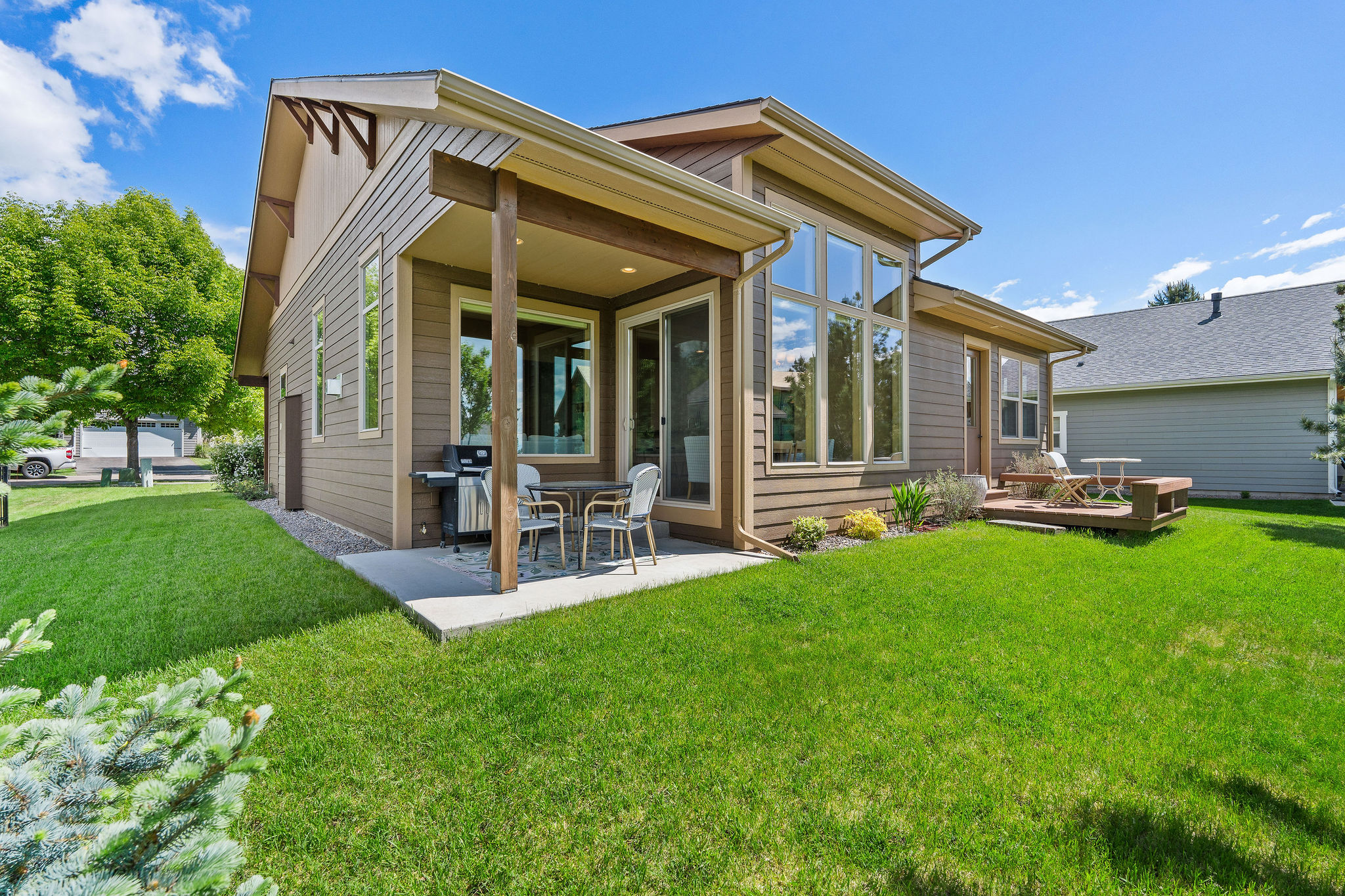 220 Bluebunch Court Property Photo 1