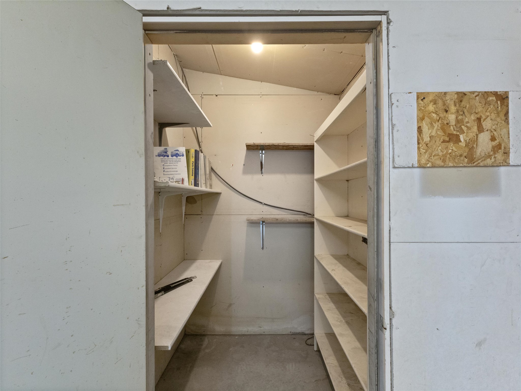 2 S Lincoln Street Property Photo 16