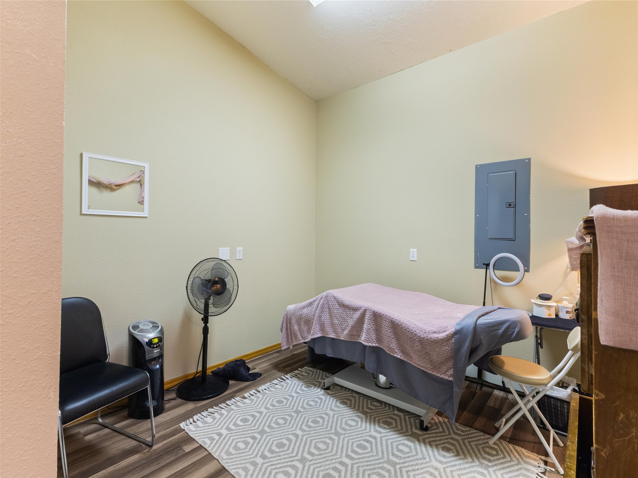 2 S Lincoln Street Property Photo 27