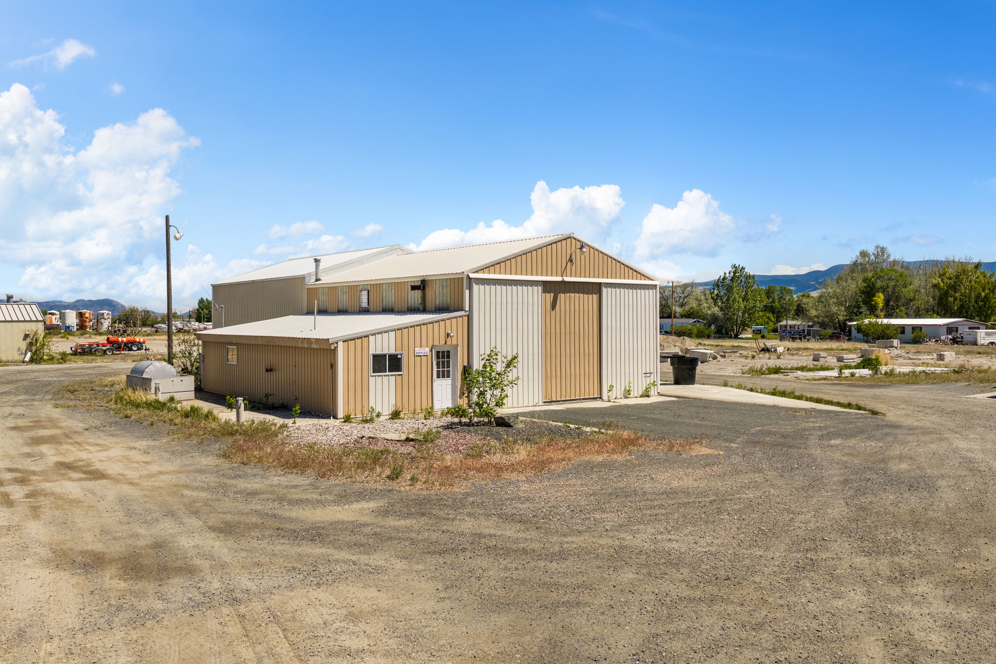 2 S Lincoln Street Property Photo 35