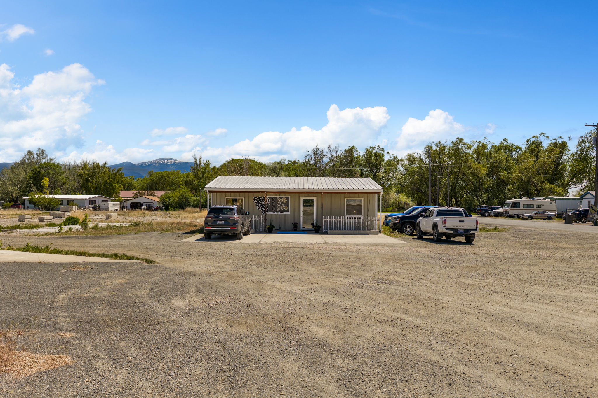 2 S Lincoln Street Property Photo 36