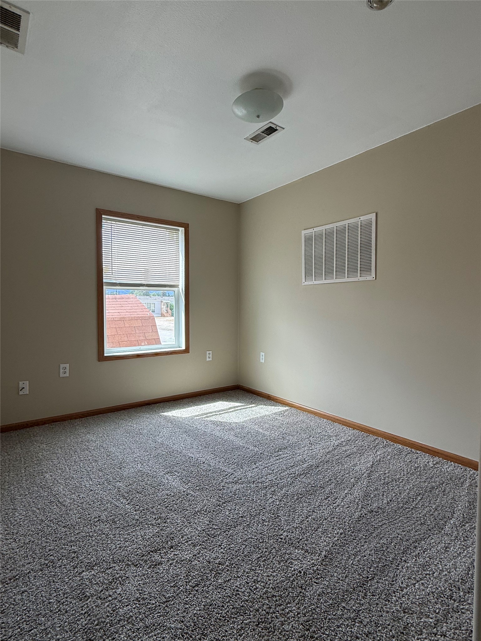643 Grantsdale Road 25 Property Photo 11
