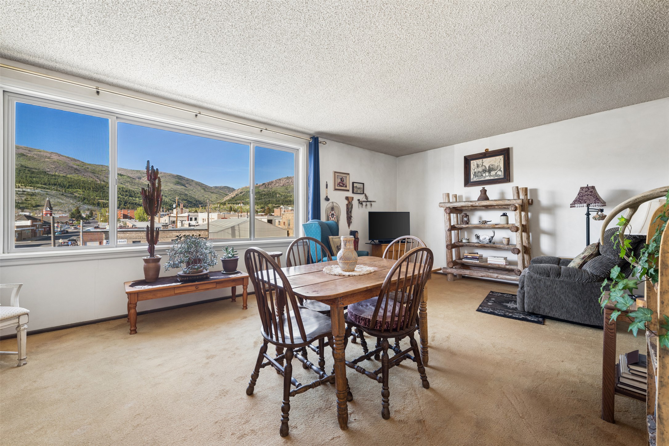 124 E Commercial Avenue Property Photo 43