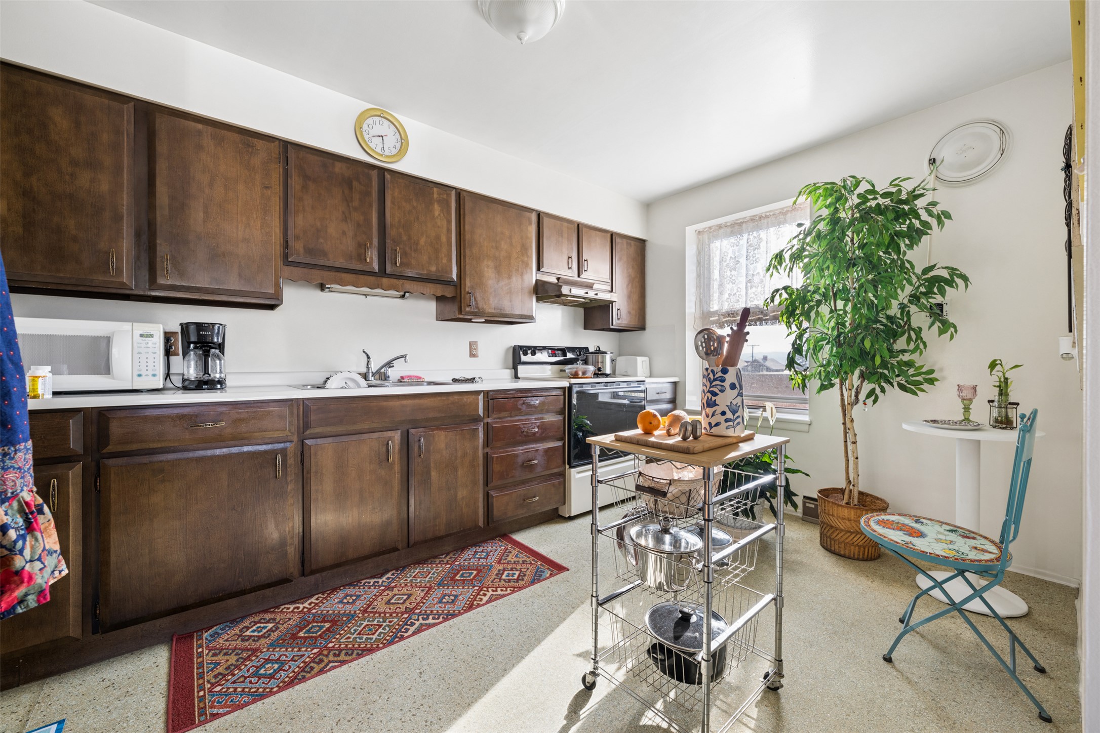 124 E Commercial Avenue Property Photo 44