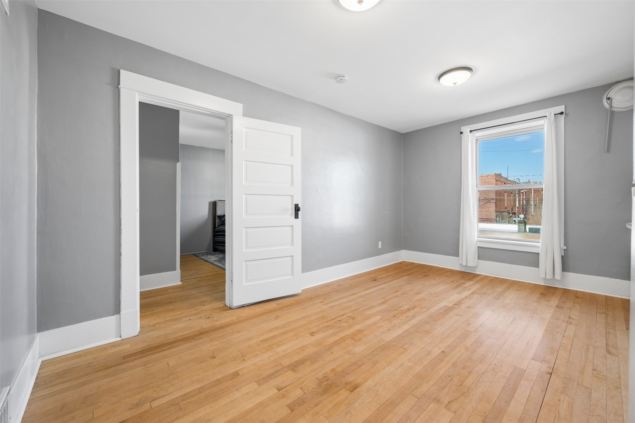 124 E Commercial Avenue Property Photo 59