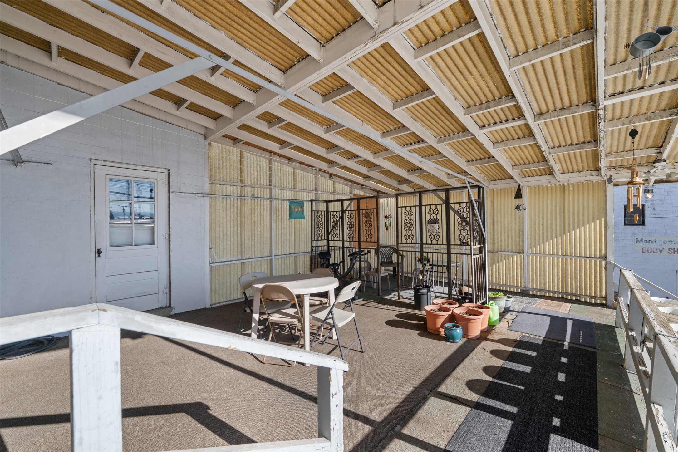 124 E Commercial Avenue Property Photo 68