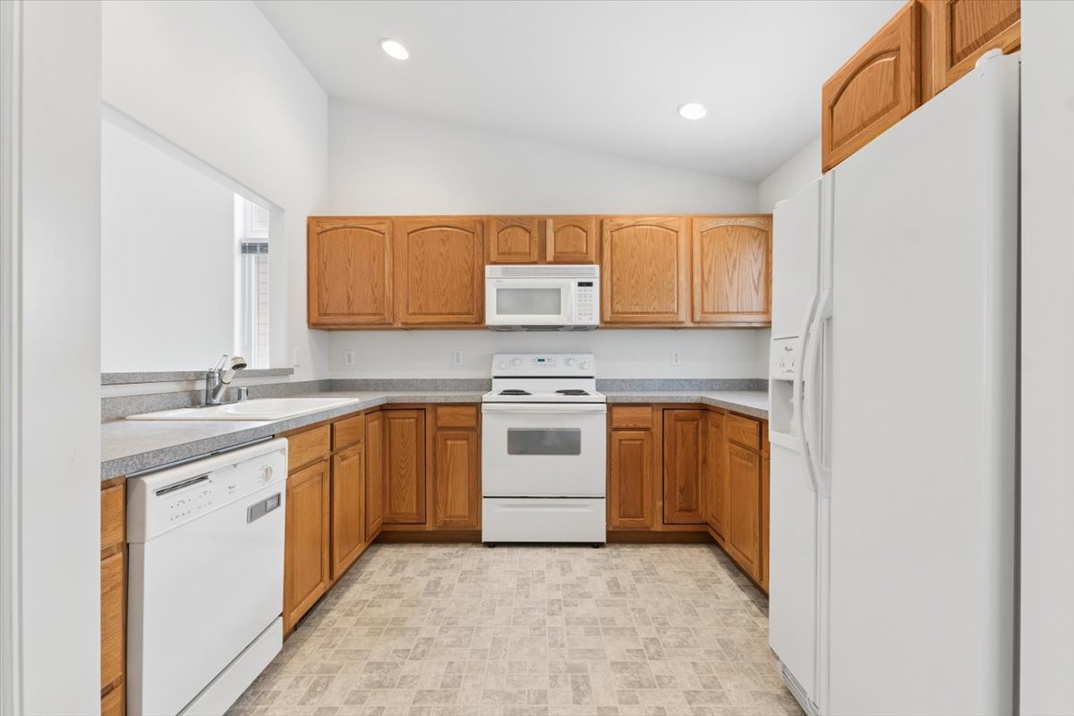 151 E Nicklaus Avenue Property Photo 11