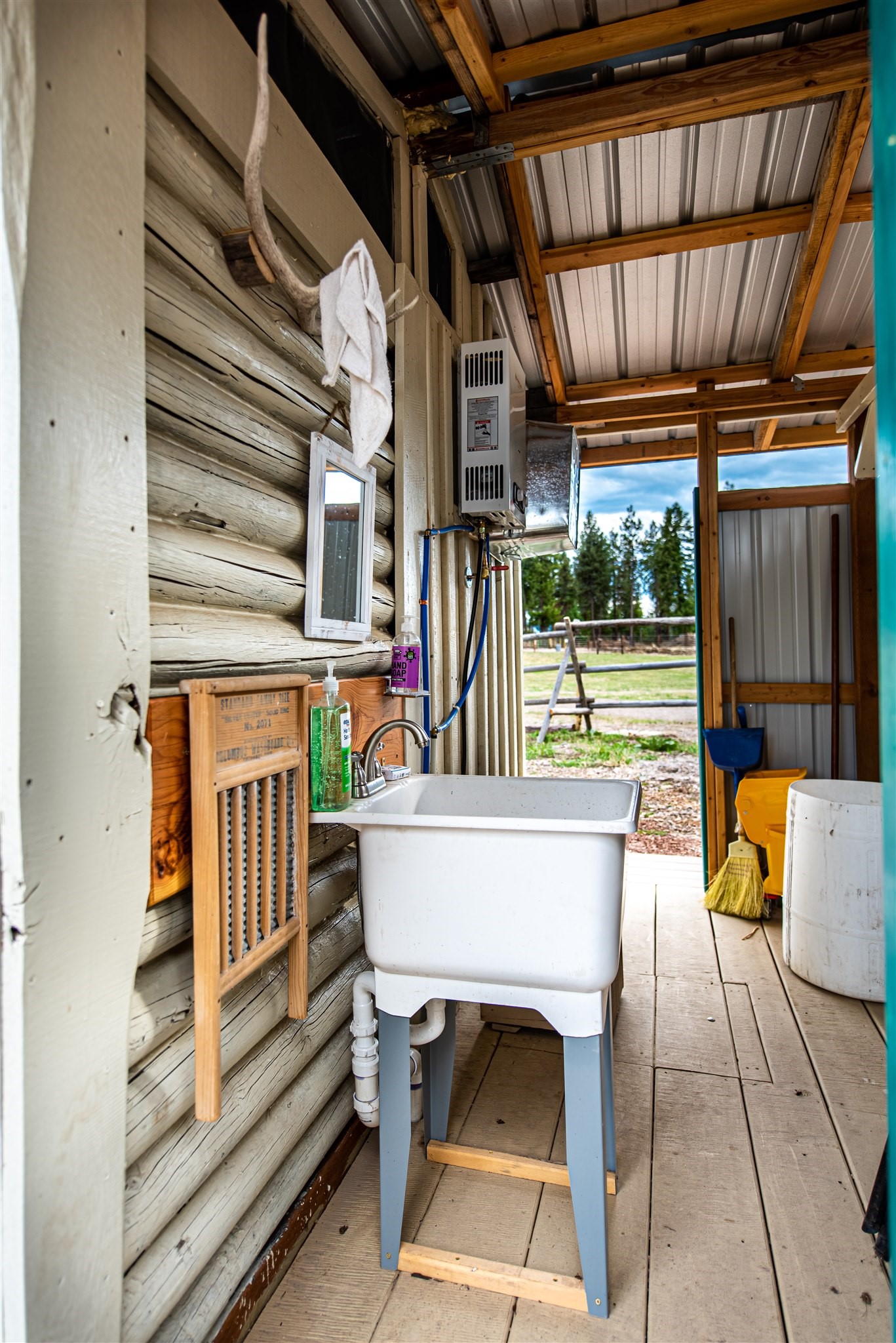 814 Quartz Road Property Photo 41