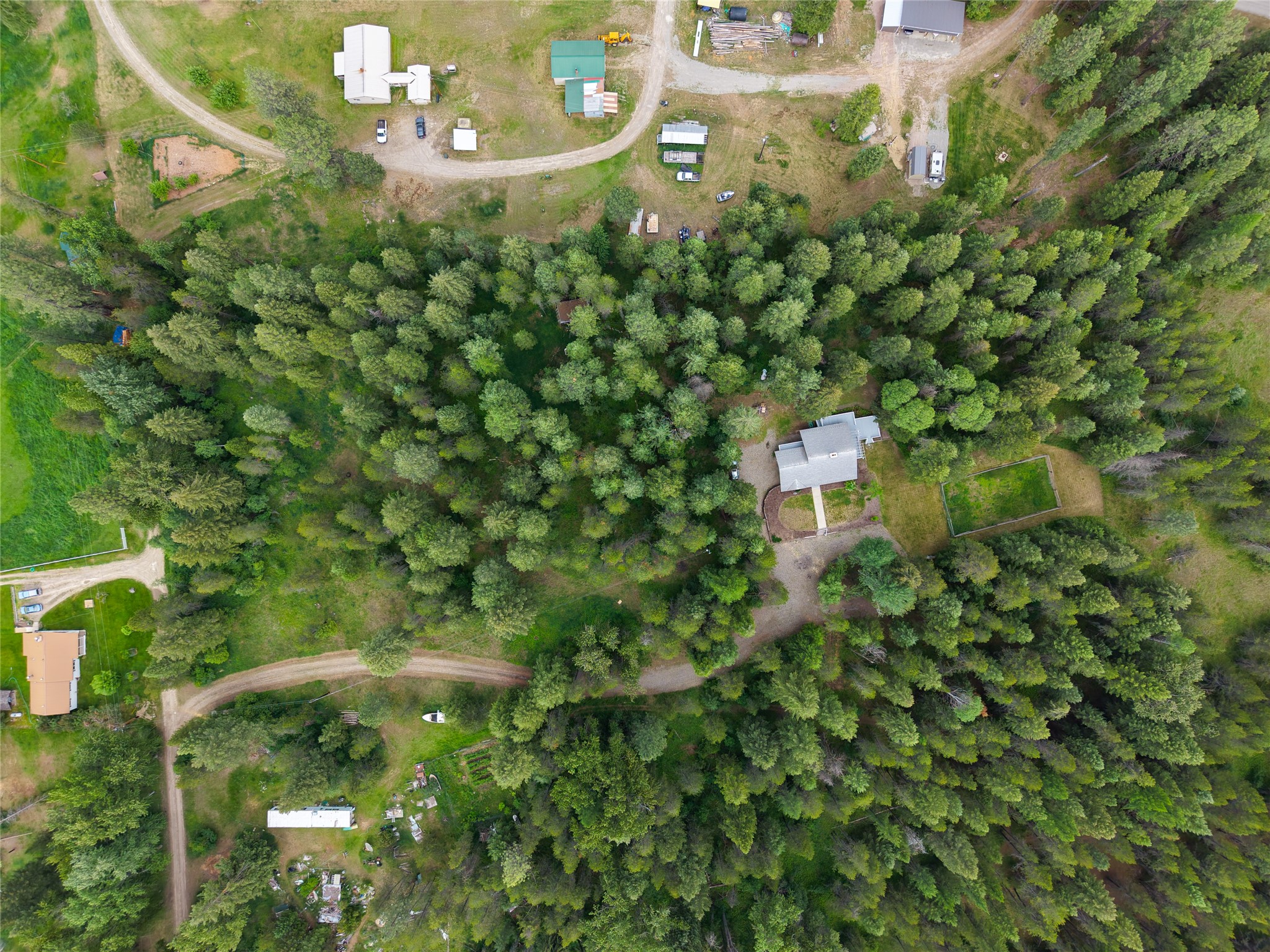 202 Honeysuckle Lane Property Photo 12