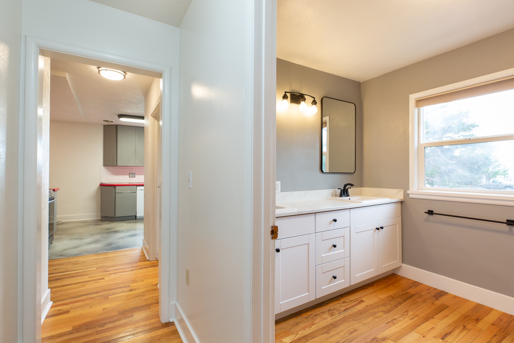 1732 Defoe Street Property Photo 33