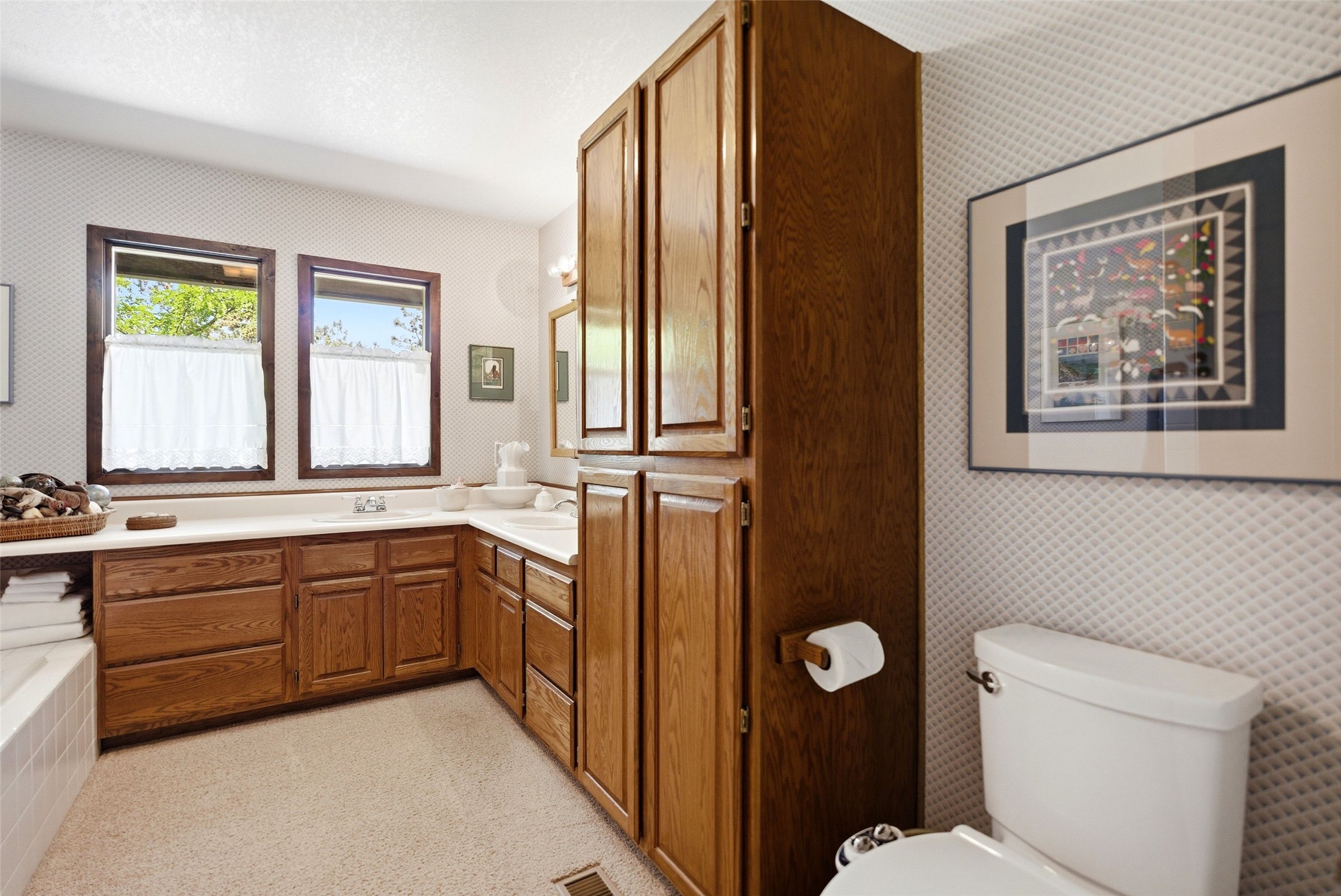 5545 Skyway Drive Property Photo 28