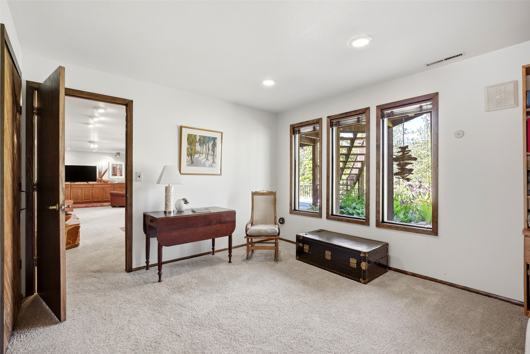 5545 Skyway Drive Property Photo 46