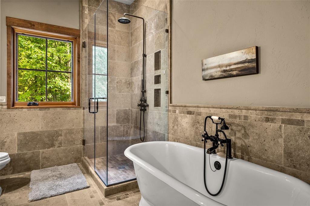 1725 Lion Mountain Drive Property Photo 30