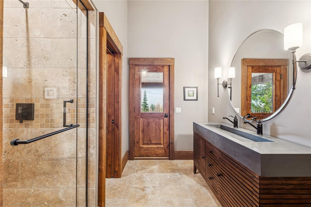 1725 Lion Mountain Drive Property Photo 49