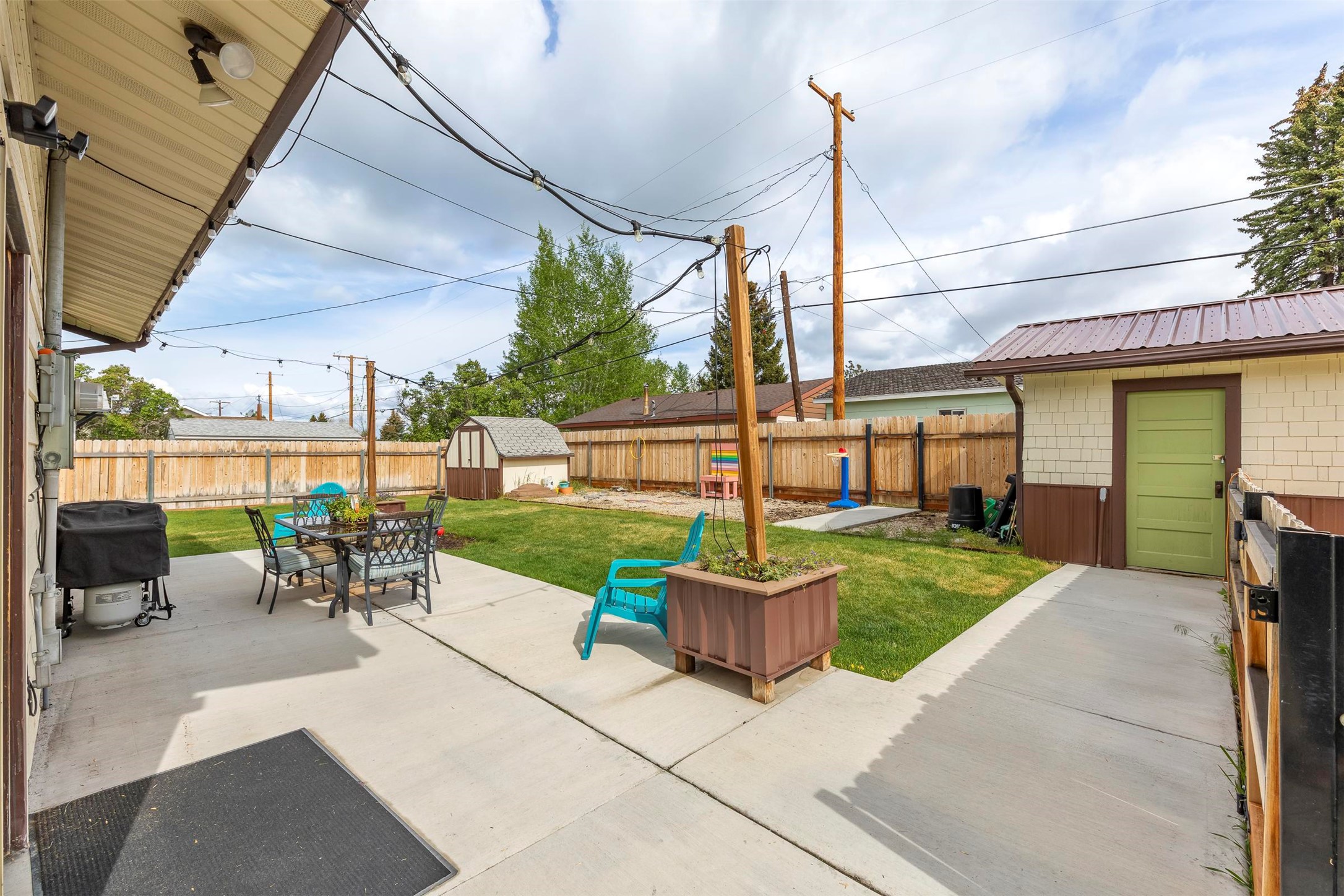 3121 State Street Property Photo 7