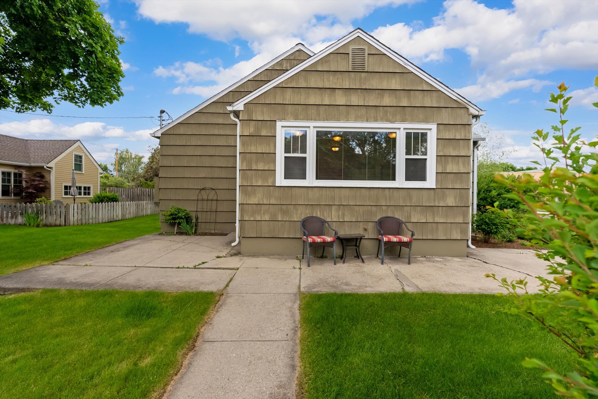 141 Hastings Avenue Property Photo 9