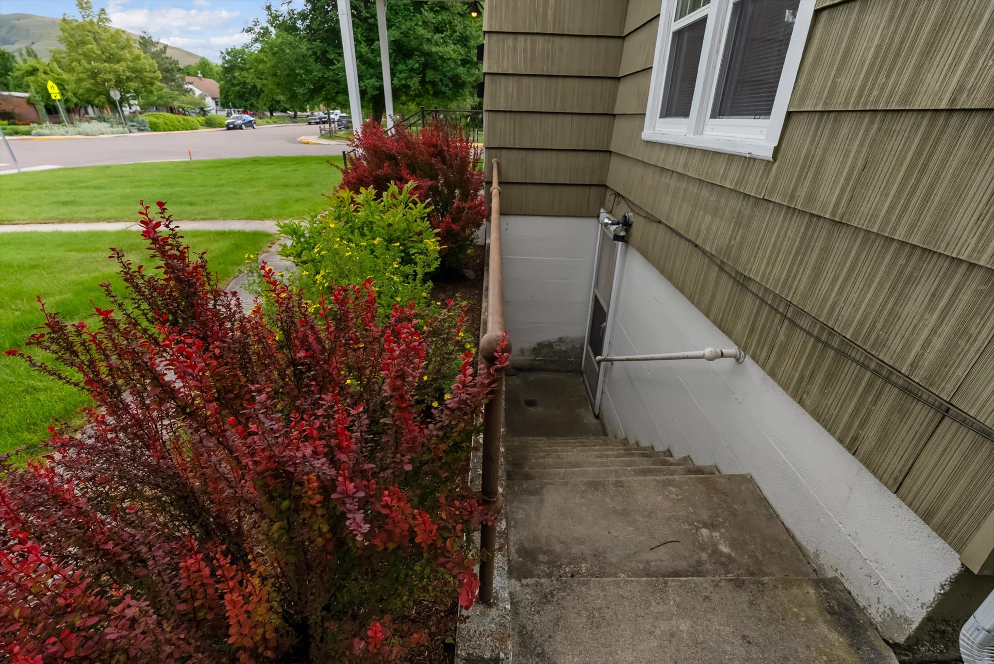 141 Hastings Avenue Property Photo 11