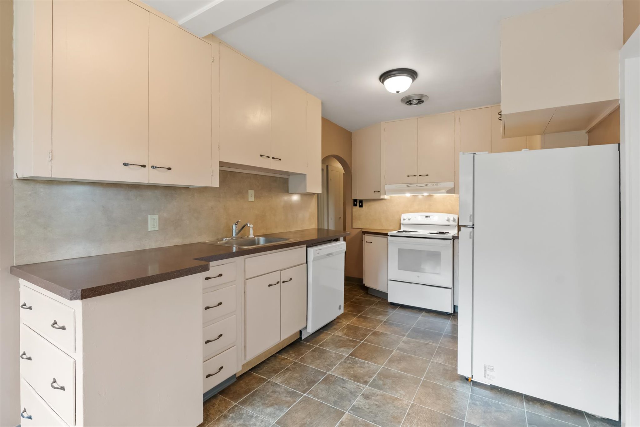 141 Hastings Avenue Property Photo 20