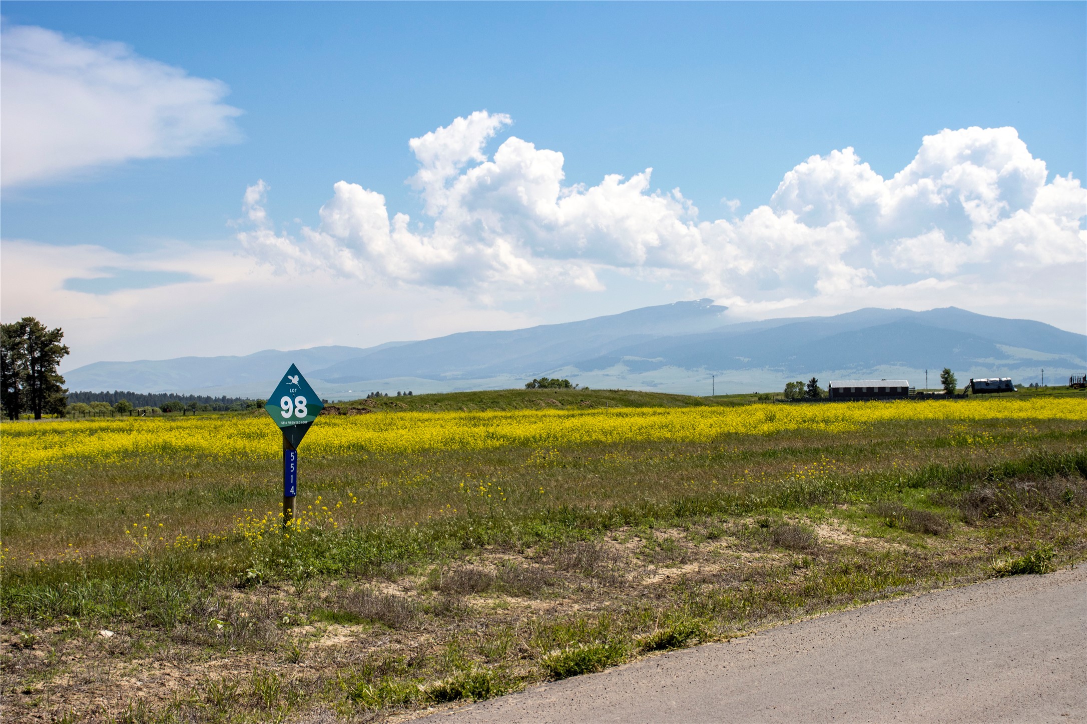 5514 Fireweed Loop Property Photo 3