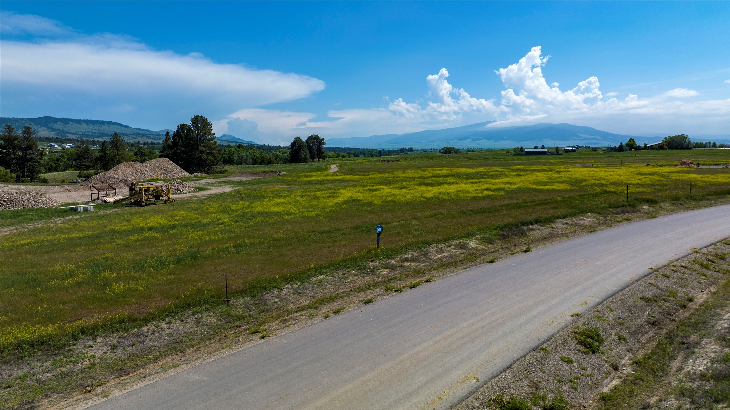 5514 Fireweed Loop Property Photo 4