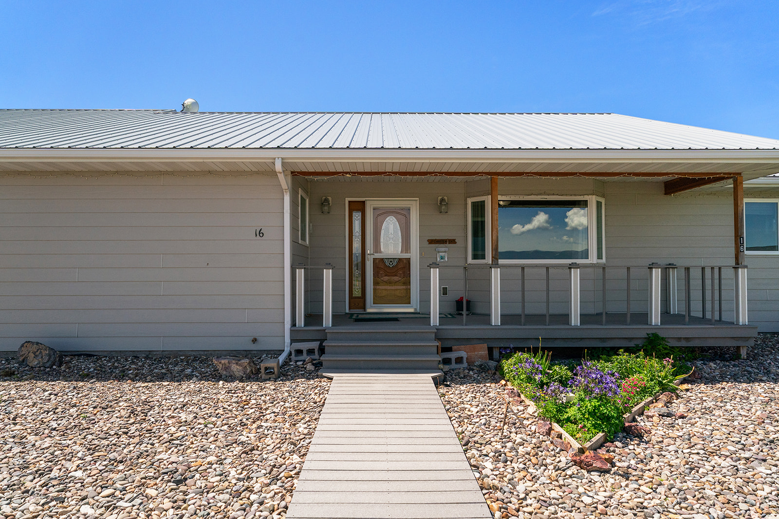 16 Windy Meadow Drive Property Photo 4