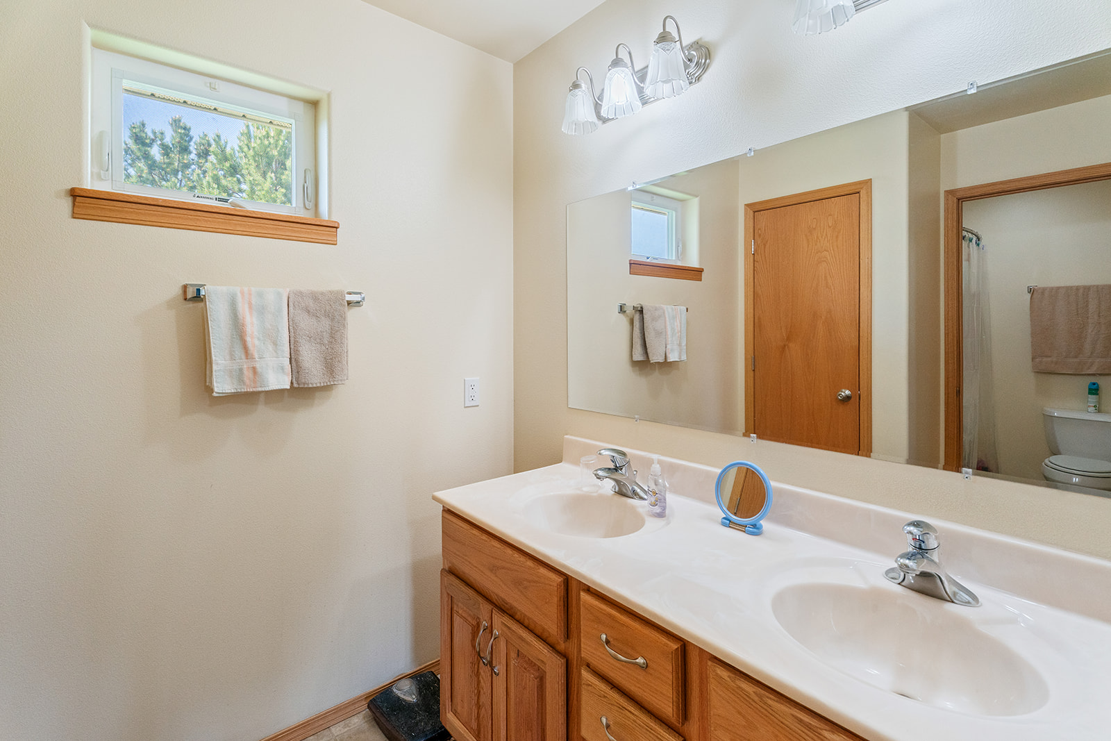 16 Windy Meadow Drive Property Photo 14