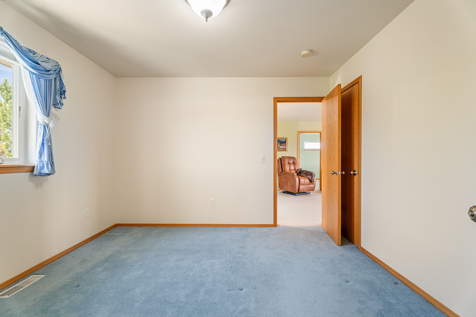 16 Windy Meadow Drive Property Photo 15